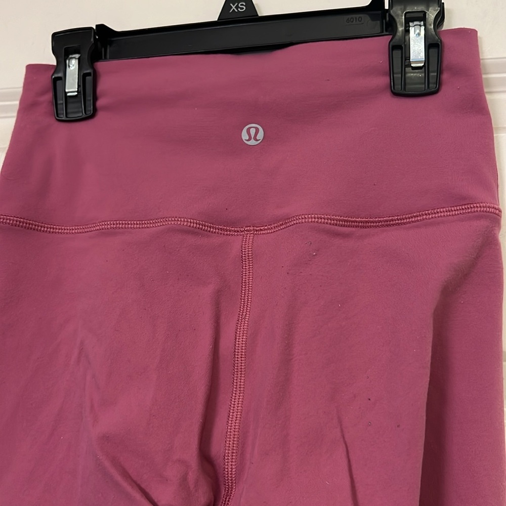 Lululemon High Rise Legging - Picture 3 of 3